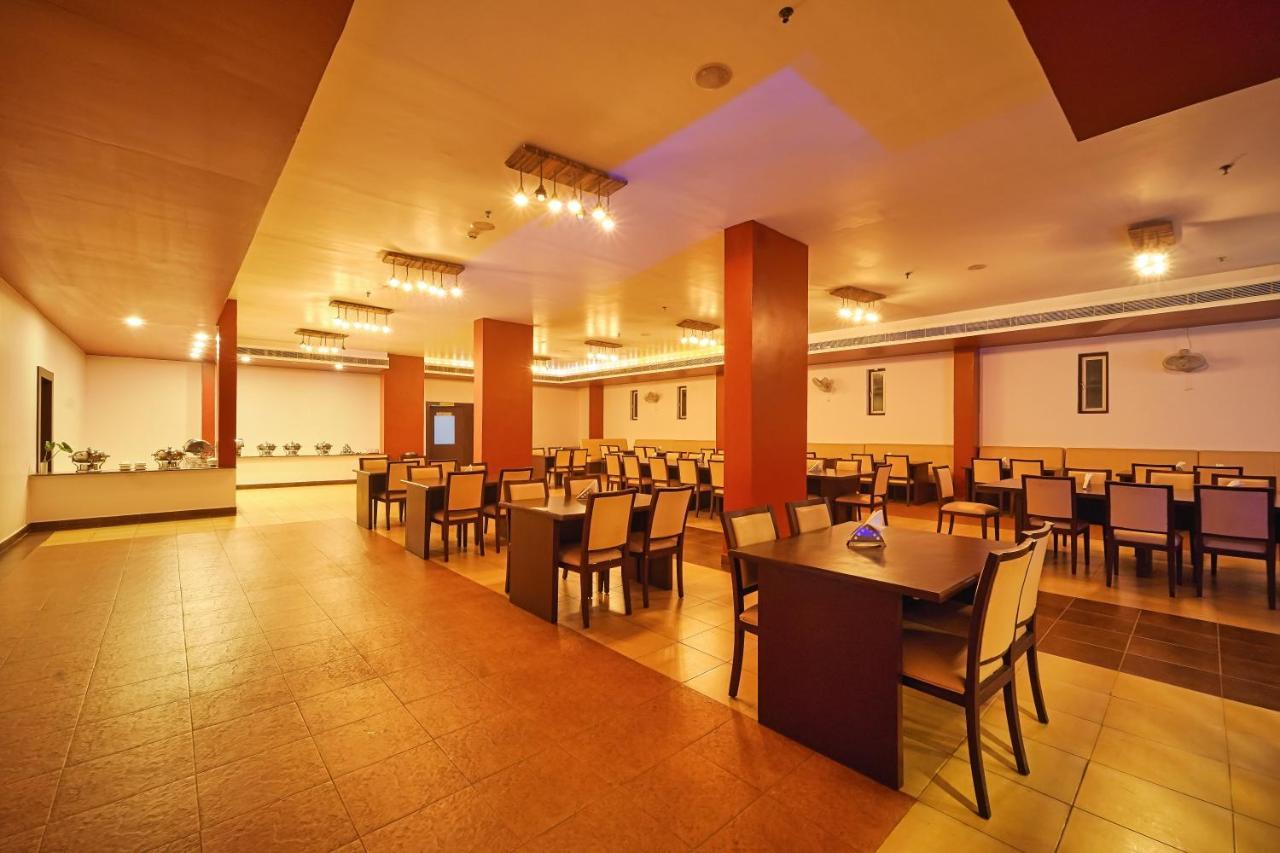 Misty Gate Hotel Витири Екстериор снимка