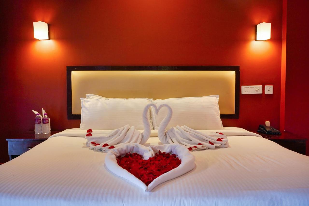 Misty Gate Hotel Витири Екстериор снимка