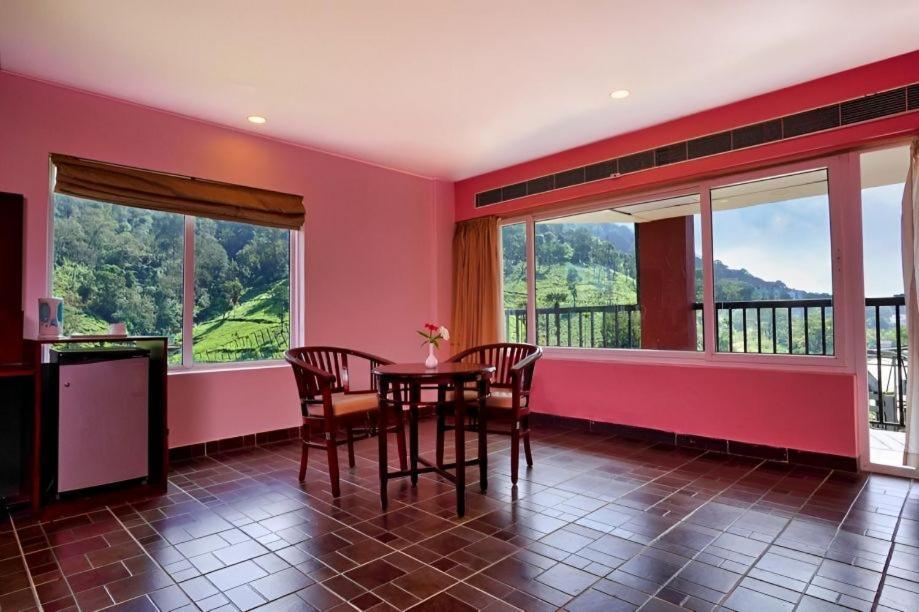 Misty Gate Hotel Витири Екстериор снимка