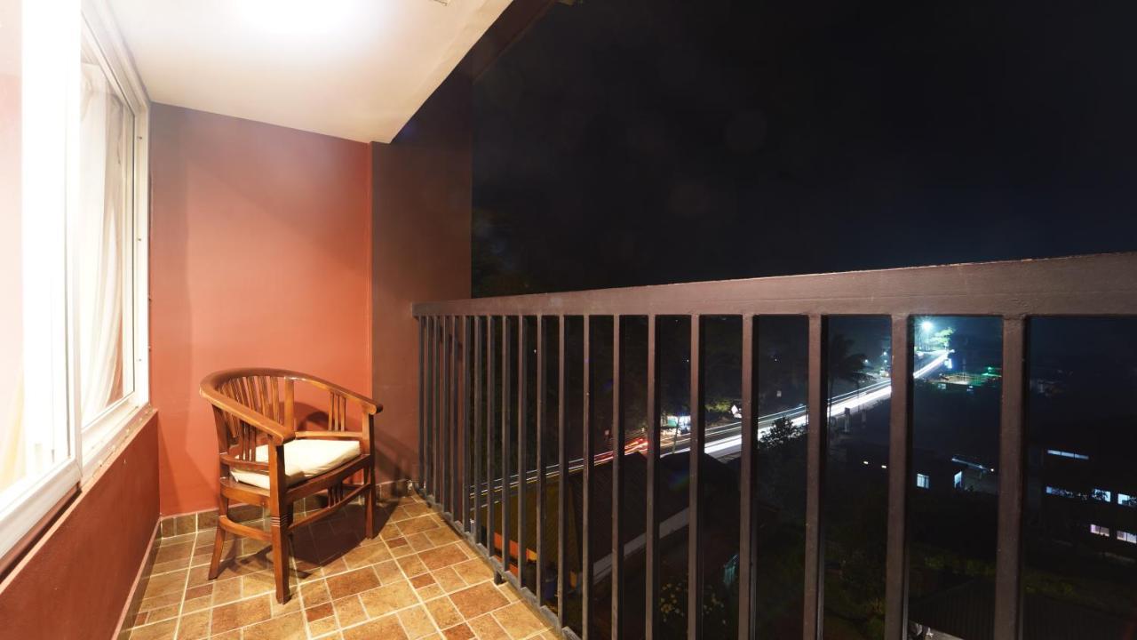 Misty Gate Hotel Витири Екстериор снимка