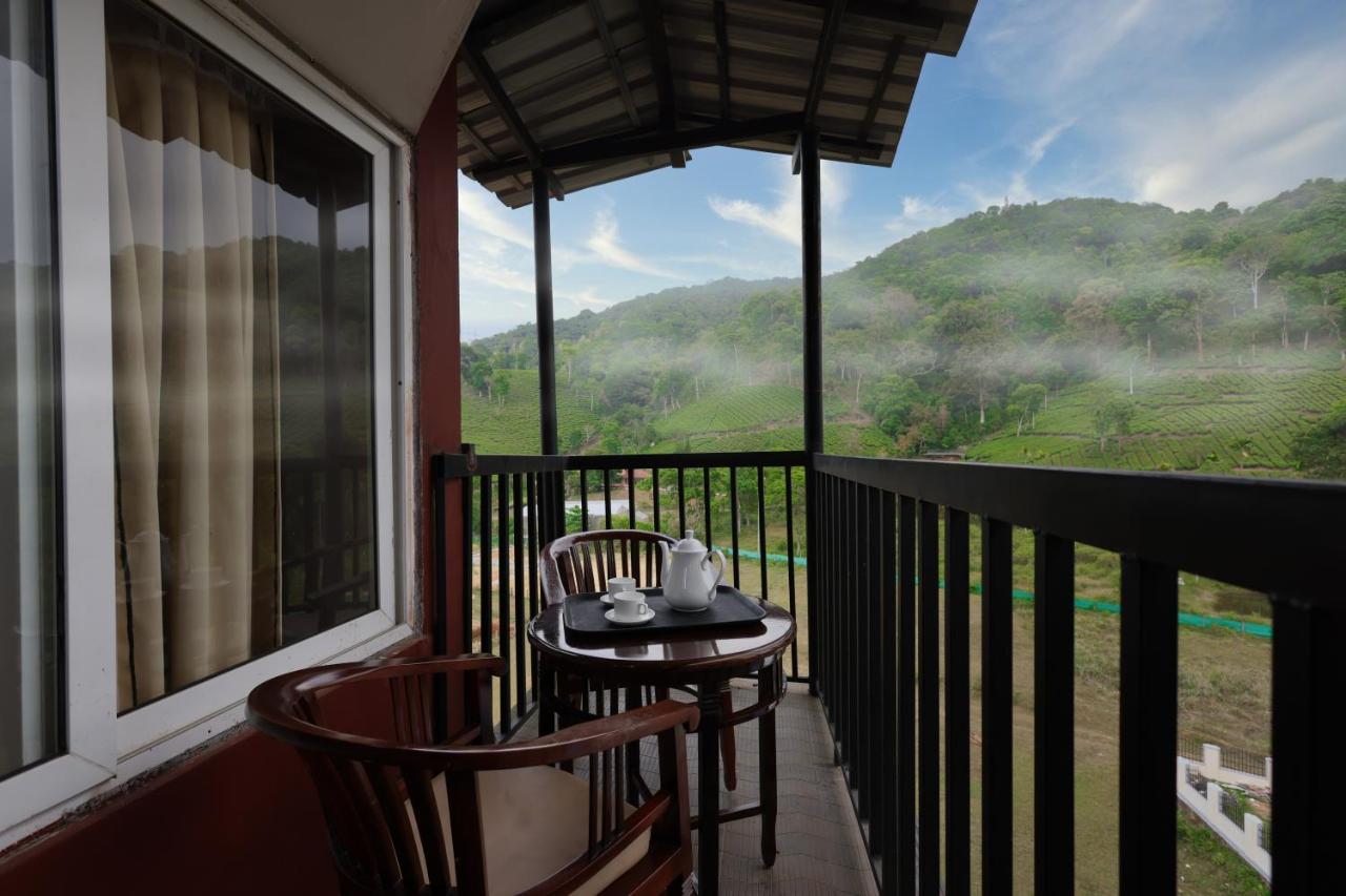 Misty Gate Hotel Витири Екстериор снимка